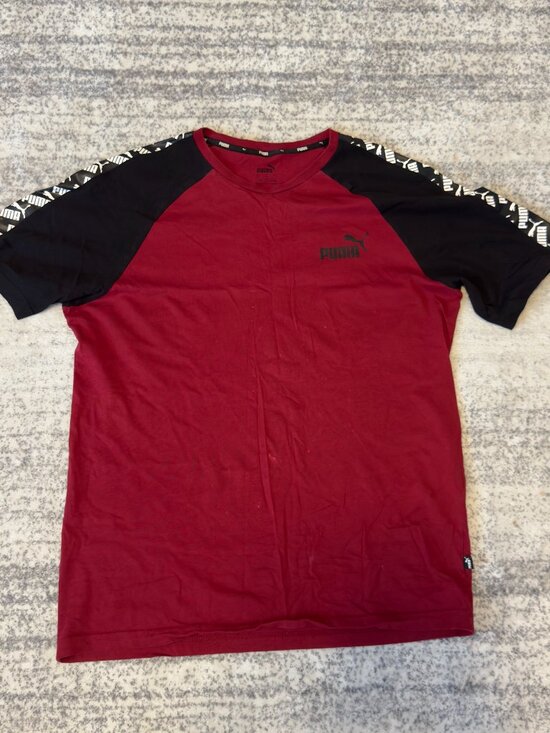 Puma Red & Black T-Shirt โ Size M (Slight Bleach Stains) - Picture 1 of 6